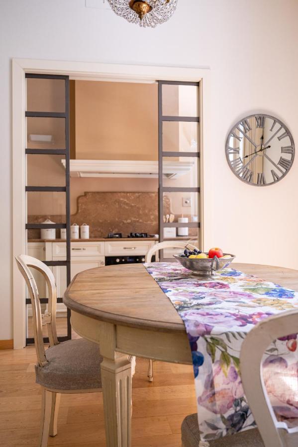 Central And Roomy Near The Station And Duomo - Homeunity Florencia Exterior foto