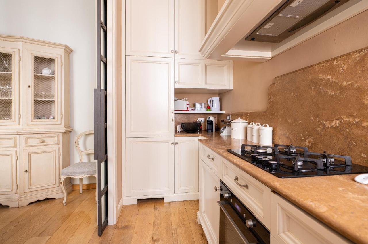 Central And Roomy Near The Station And Duomo - Homeunity Florencia Exterior foto